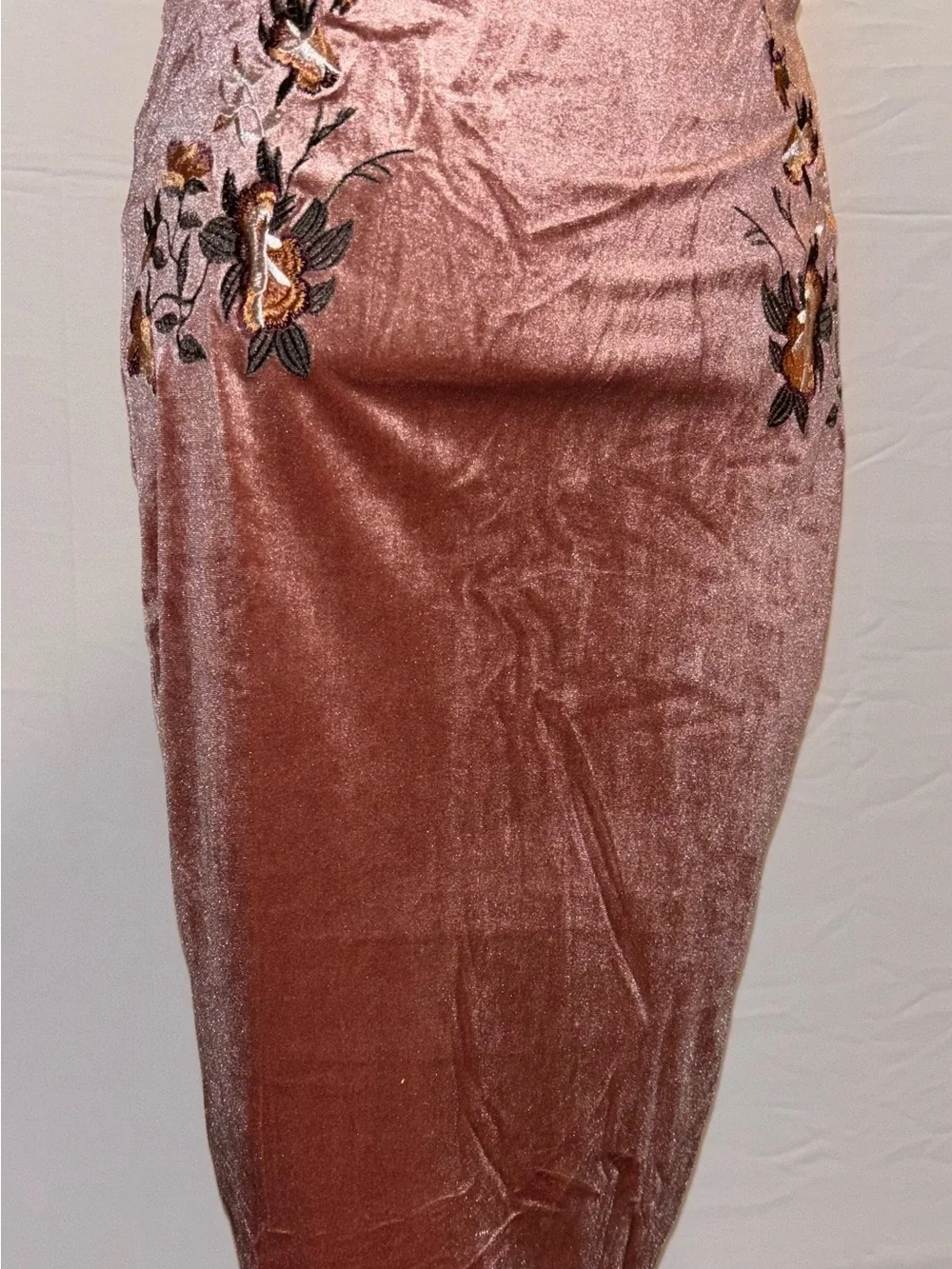 Embroidered Velvet Pencil Skirt - Pink
